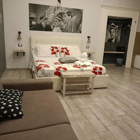 Artisti Bed&Dreams Bed & Breakfast Наполи Екстериор снимка