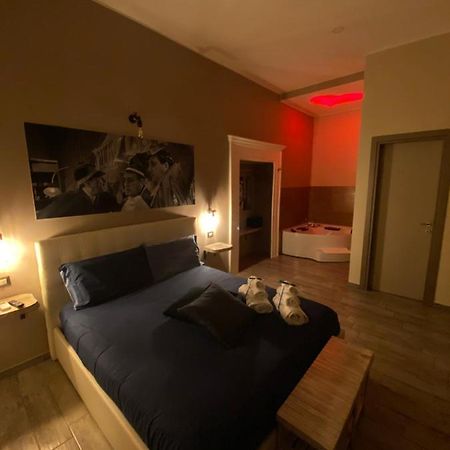 Artisti Bed&Dreams Bed & Breakfast Наполи Екстериор снимка
