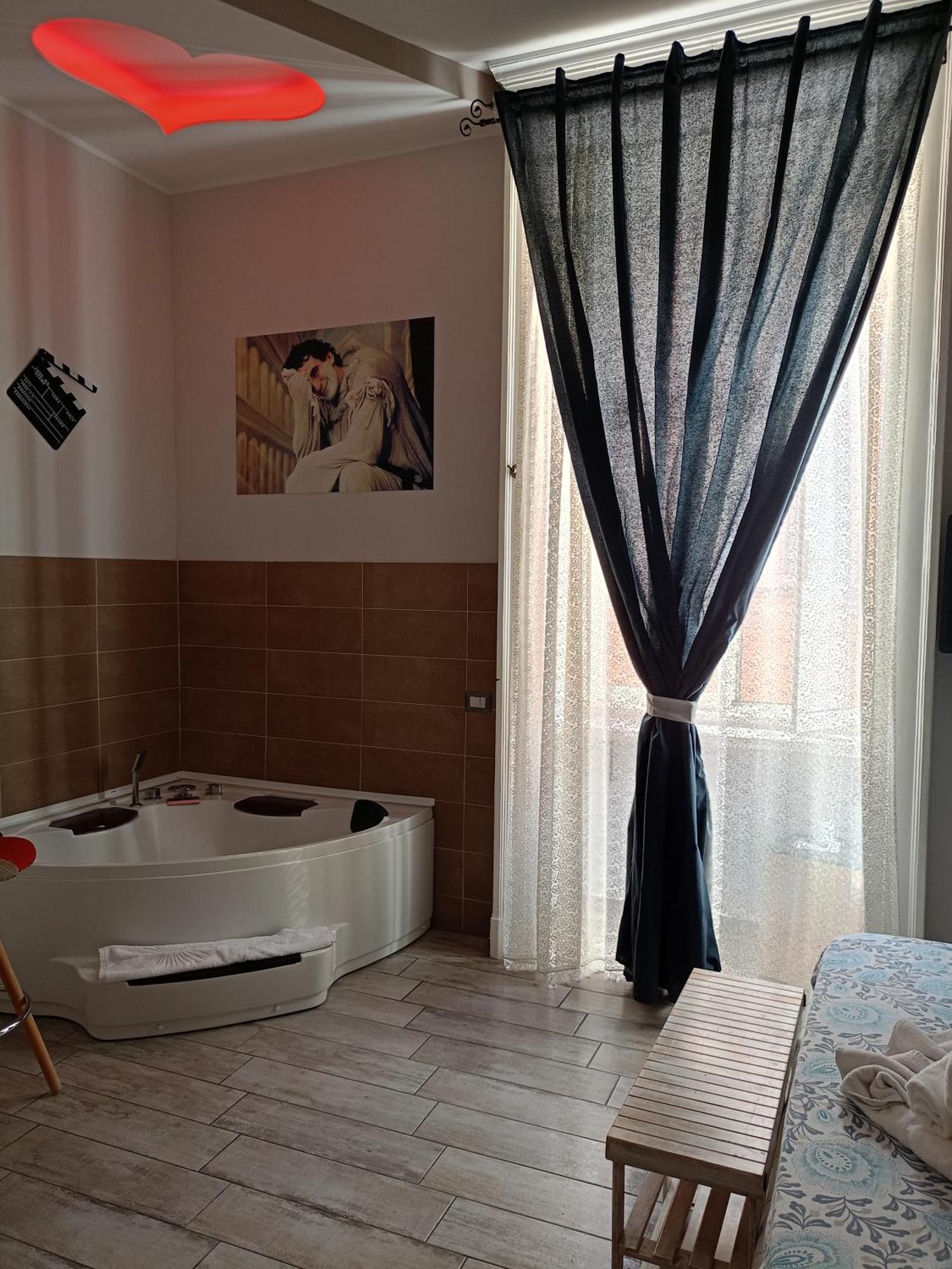 Artisti Bed&Dreams Bed & Breakfast Наполи Екстериор снимка