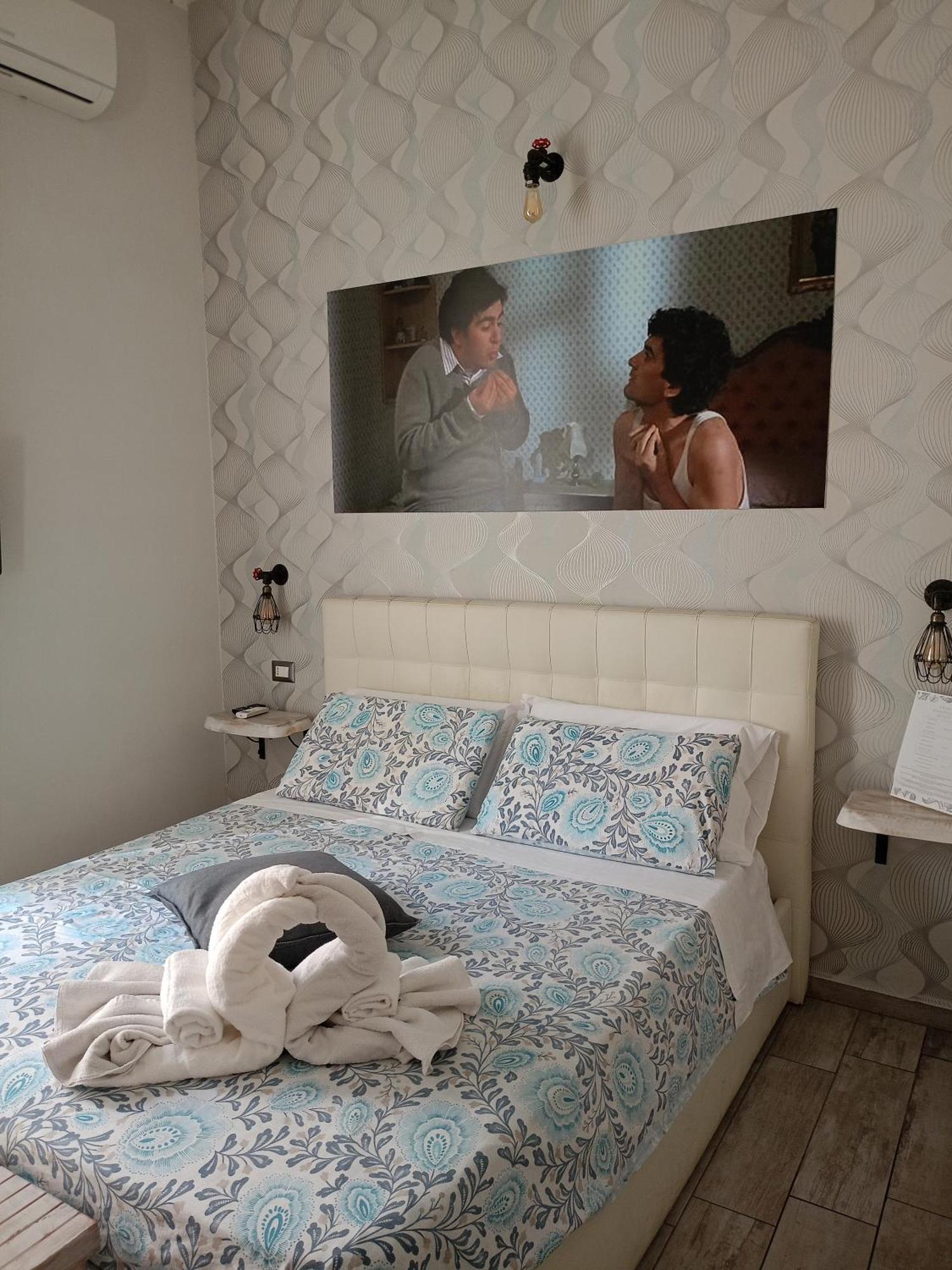 Artisti Bed&Dreams Bed & Breakfast Наполи Екстериор снимка