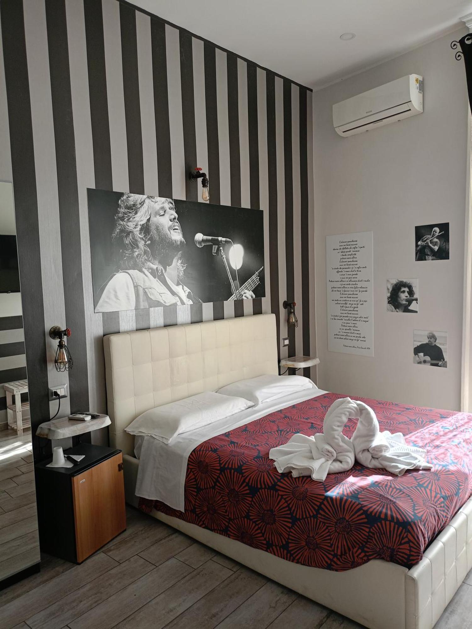 Artisti Bed&Dreams Bed & Breakfast Наполи Екстериор снимка