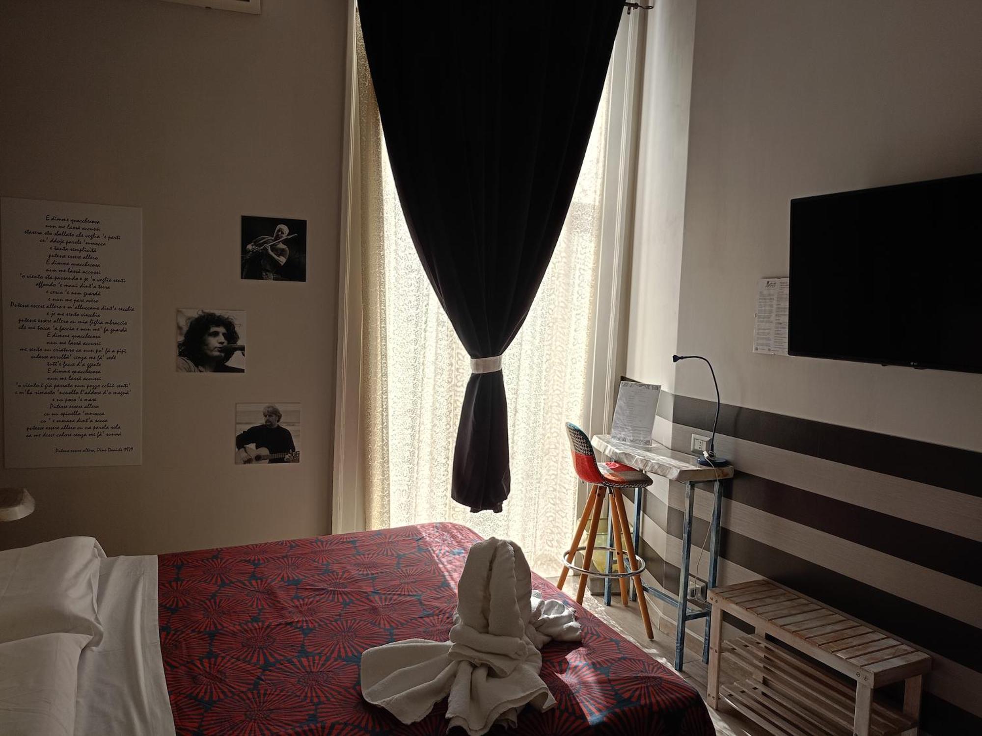 Artisti Bed&Dreams Bed & Breakfast Наполи Екстериор снимка