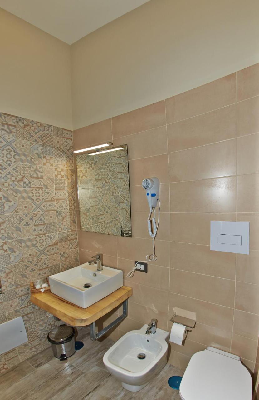 Artisti Bed&Dreams Bed & Breakfast Наполи Екстериор снимка