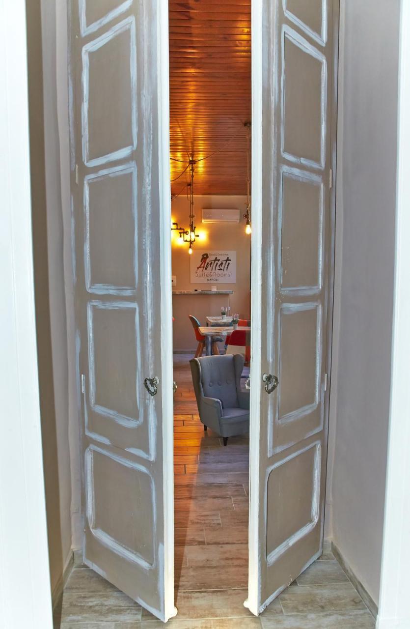 Artisti Bed&Dreams Bed & Breakfast Наполи Екстериор снимка